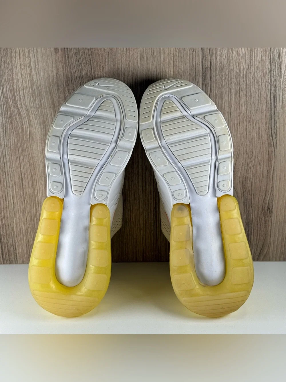 Nike Air Max 270 White Yellow Strike Shoes DV2184-100 Women’s Size 8
